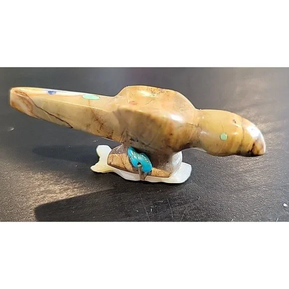 Southwest Zuni Fetish - Hawk With Fish In Talons. Stone Turquoise Small